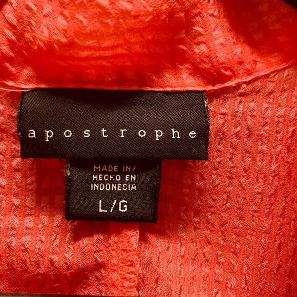 Apostrophe Sleeveless Blouse - Picture 3 of 4